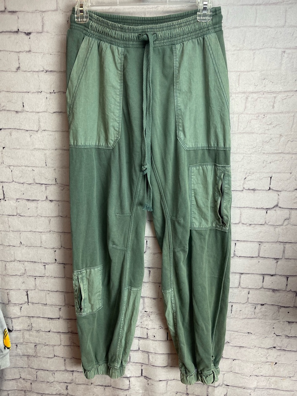 Anthropologie Daily Practice green killington pants size XXS